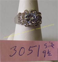 Ladies ring size 9 ½