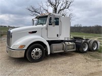 Lot 3. Peterbilt 386 Semi