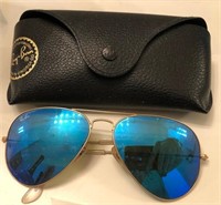 J - PAIR OF RAY-BAN SUNGLASSES W/ CASE (M38 2)
