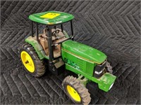 JD 7800 Cast Toy Tractor