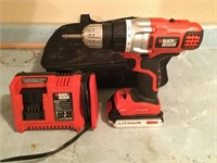 Black & Decker Rechargable Drill w/charger
