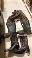 Size 10 fishing waiters or mud boots, size 7 1/2