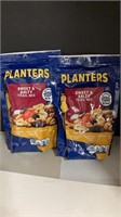 LOT OF 2 PLANTERS SWEET AND SALTY TRAIL MIX 6 OZ