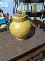 Decorative yellow pot