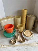 Tupperware-cups, pitcher, cereal, miscellaneous