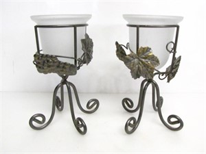 PAIR OF METAL CANDLE HOLDERS WITH GRAPE DESIGN
