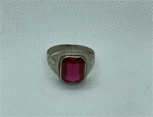 10K Gold Men's Ring w/ Ruby Colored Gemstone