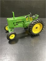 ERTL John Deere "GM" Tractor