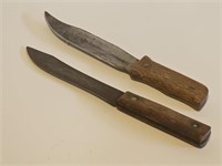 PAIR OF VINTAGE WOOD HANDLE OLD HICKORY KNIFES