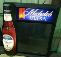 Michelob Ultra lighted sign, WORKS