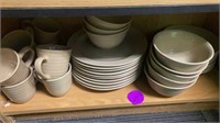 SET OF MAINSTAYS DISHES