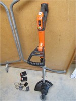 Black & Decker Weed Eater w/Charger & 2