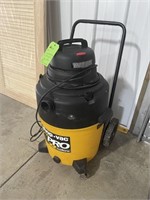 32" Louvered Door & 22 Gal ShopVac