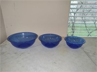 Blue Pyrex Mixing Bowl Set