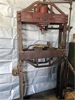Vickers Hydraulic Shop Press with Pump