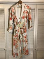 VINTAGE VICTORIA'S SECRET GOLD LABEL FLORAL ROBE