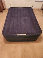 Full Size Air Bed With Built in Electric Air