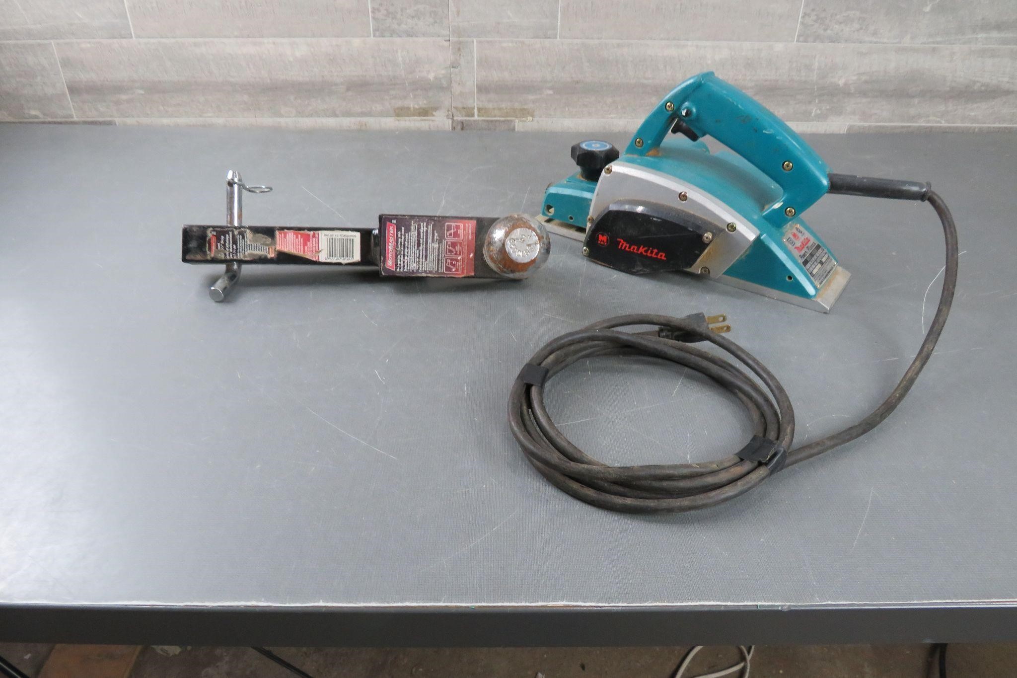 MAKITA POWER PLANER / WORKING / 2" RECEIVER HITCH