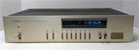 Pioneer TX-710 Synthesized Stereo Tuner. Powers