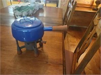 Enameled cast iron fondue pot with cast iron