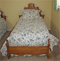Solid Wood Twin Bed Frame with Scooped