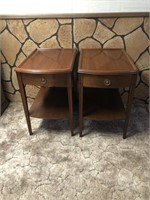 23X16X25 INCH MAHOGANY END TABLES.  WITH DRAWERS