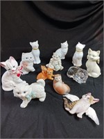 Cat figurines(12)