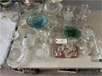 LARGE LOT OF CRYSTAL AND GLASSWARE