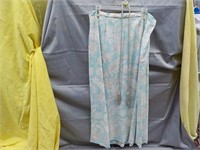 Silver Flecked Skirt Waist:34",Length: 31"