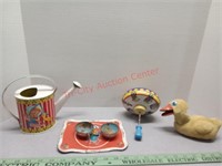 The Ohio art Co. Play dish set, watering can and