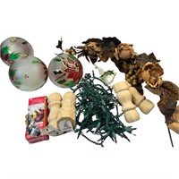 Assorted Christmas Decorations & Ornaments