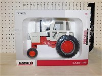 1:16 SCALE- ERTL Case 1175 tractor