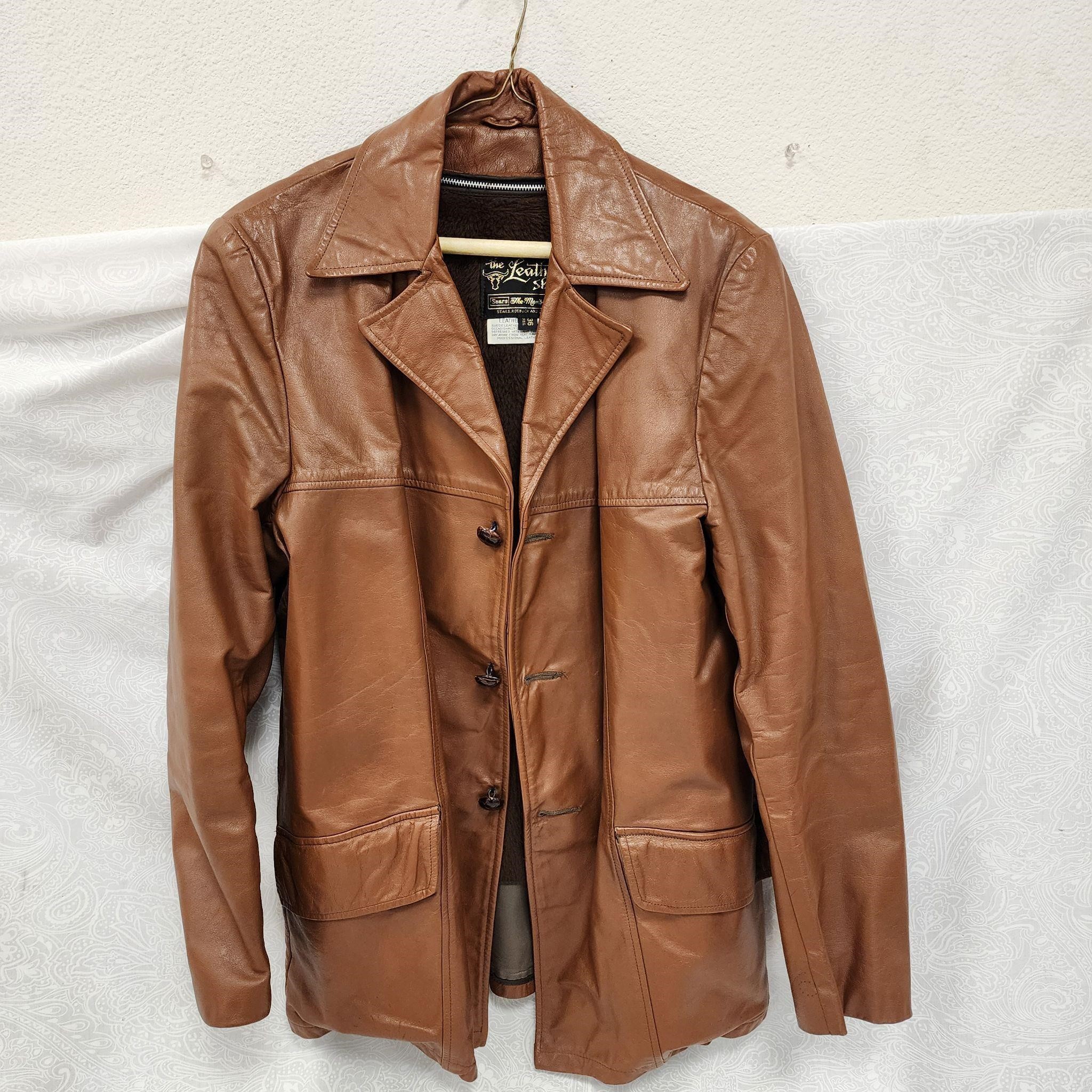 Men's Vintage Leather Jacket In Amazing Condition!