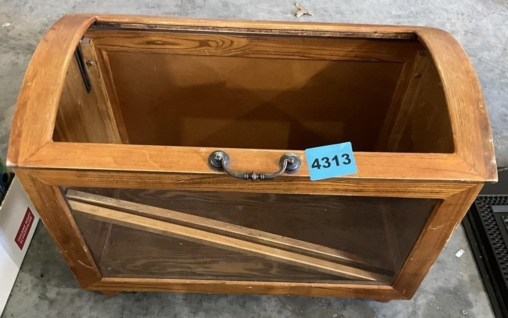 Display Box, Missing Top Glass