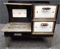 Vintage Empire Child's Electric Cook Stove