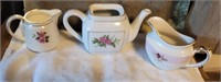 Vintage Teapot & Creamers