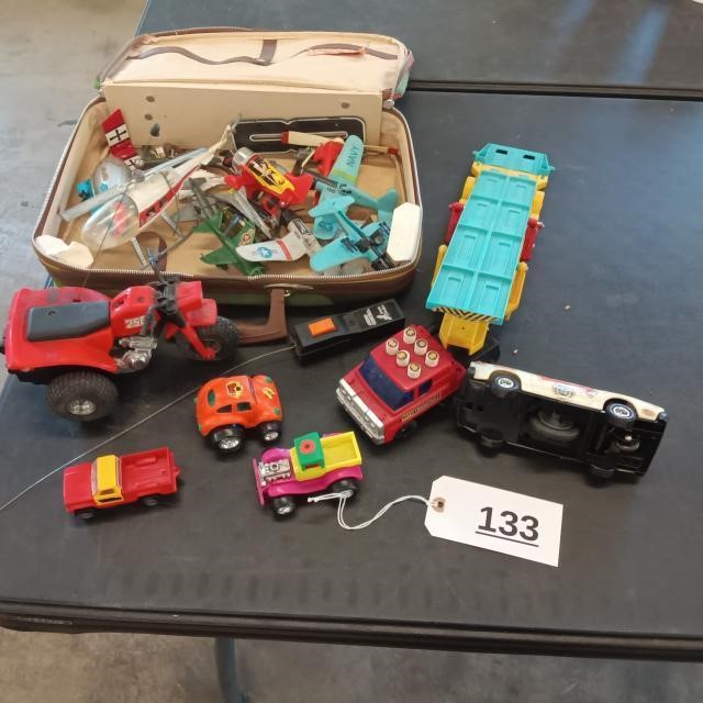 Bag, toy cars