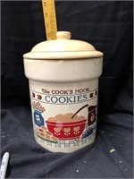 Cookie jar