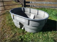 Rubbermaid water trough approximately 150 gallons