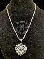 Sterling chain & Heart necklace, 21.2g