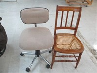 (2) CHAIRS