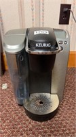 KEURIG COFFEE MAKER