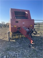 New Holland 654 (Monitor in Grain Bin)