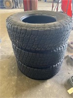 3 LT295/70R18 120/1260 Terra Grappler G2 Nittto