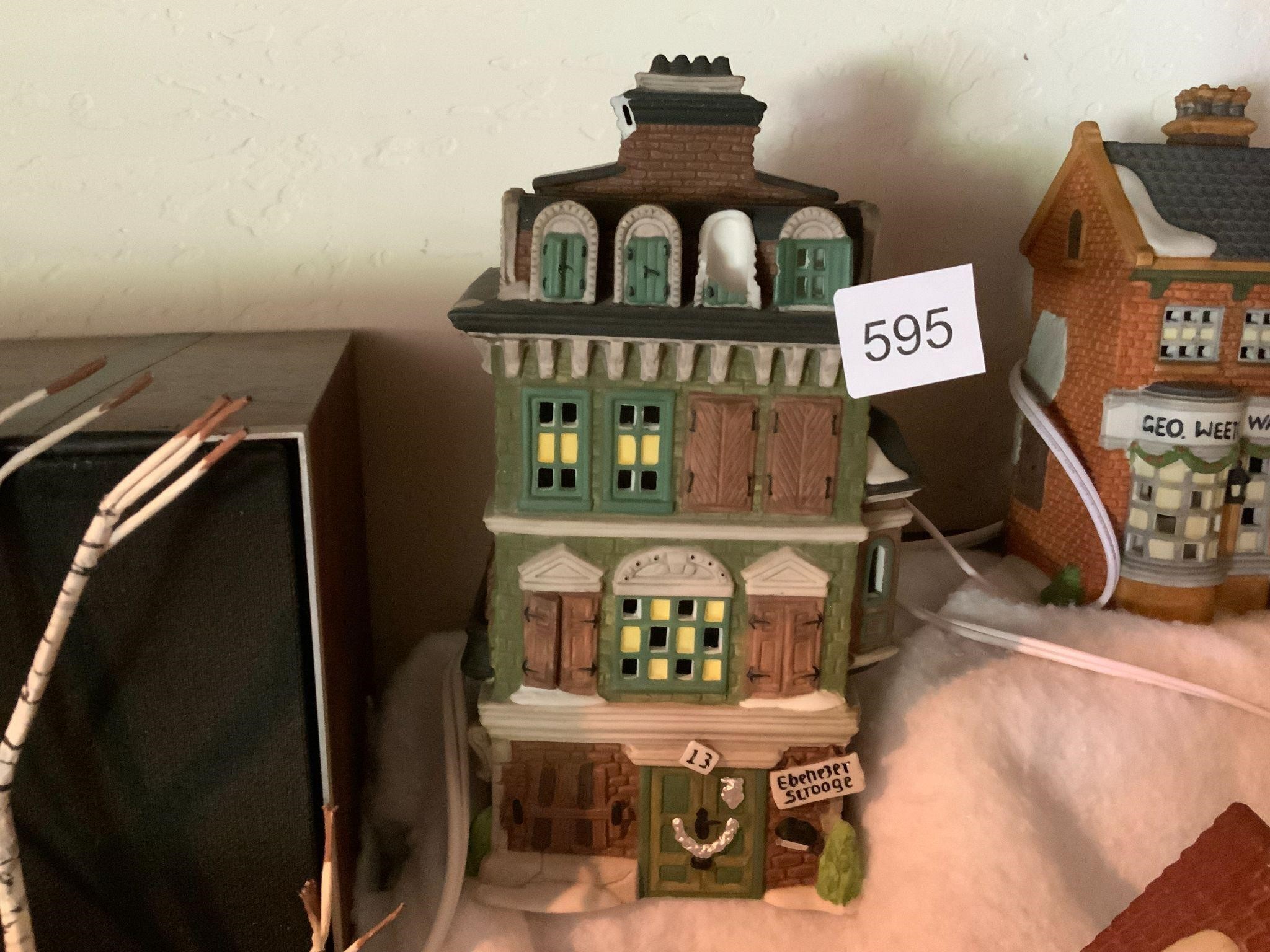 Dickens Village Dept 56 Ebeneser Scrooge House