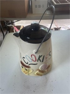 Vintage kettle cookie jar