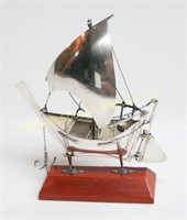 STERLING SILVER MODEL OF A DHOW SAILING VESSEL