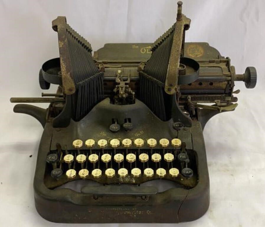 Antique Oliver Typewriter, No.9 Standard Visible