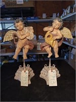 2 Angel Statues