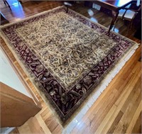 Gorgeous Wool 8' x 10' Red & Gold Area Rug